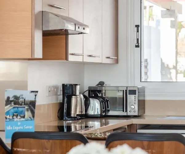 Laguna Sunrise By Ezoria Vila Coral Bay