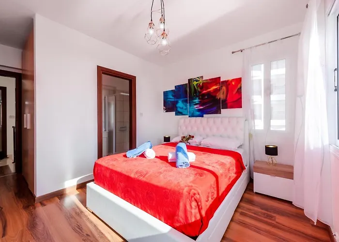 Laguna Sunrise By Ezoria Coral Bay