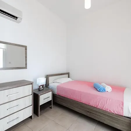 Laguna Sunrise By Ezoria *