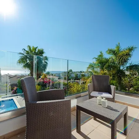 Laguna Sunrise By Ezoria