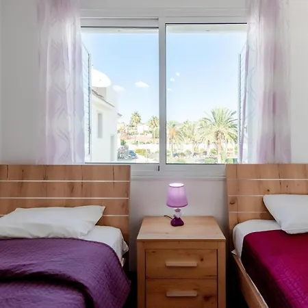 Laguna Sunrise By Ezoria Villa *