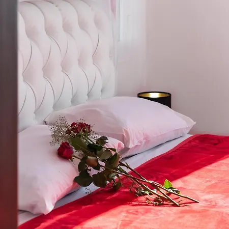 Villa Laguna Sunrise By Ezoria *