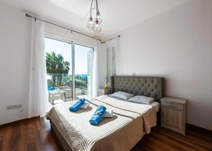 Laguna Sunrise By Ezoria Villa