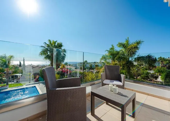 Laguna Sunrise By Ezoria