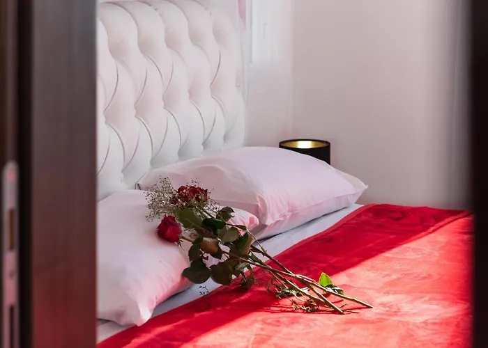 Villa Laguna Sunrise By Ezoria *